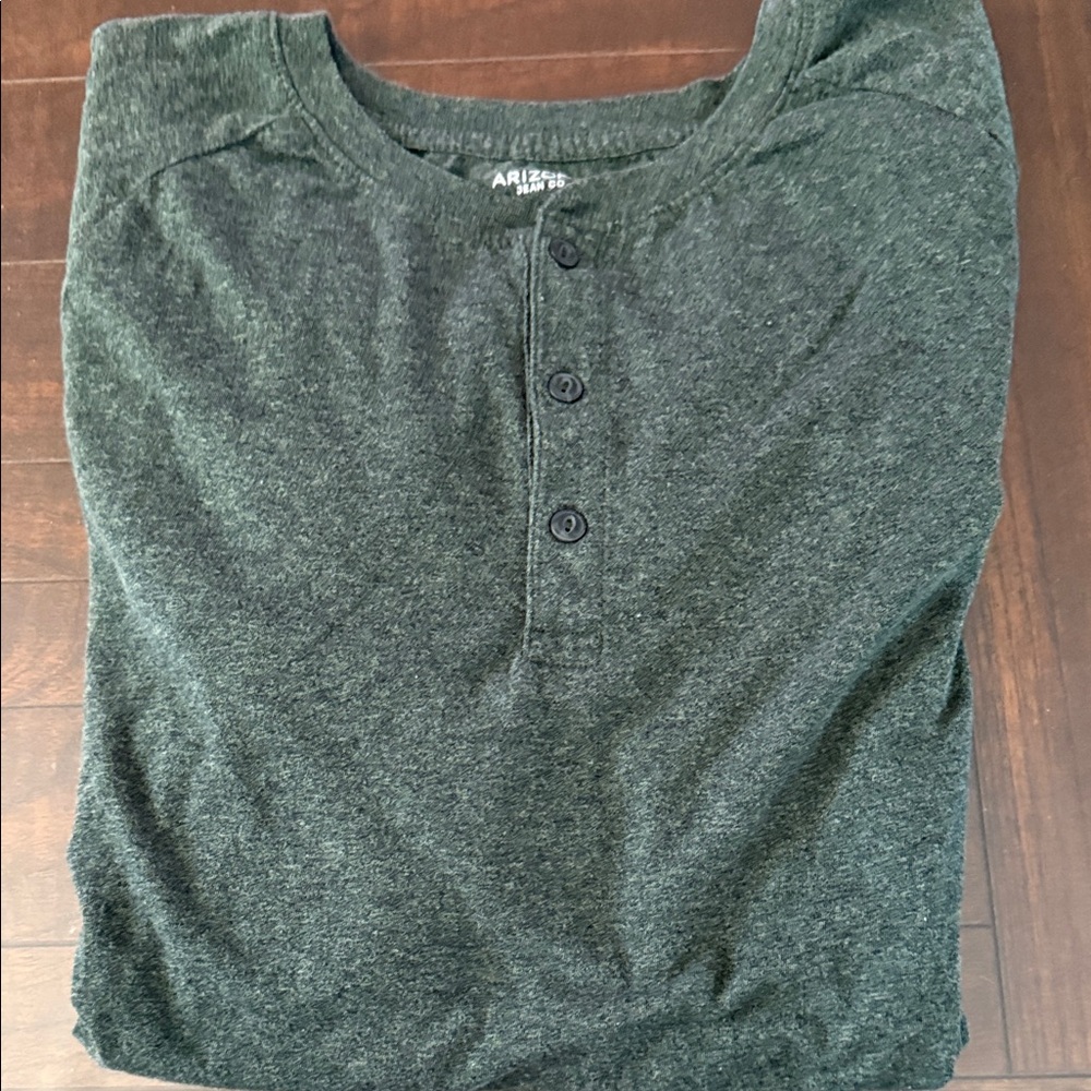 Arizona Dark Green Henley Shirt long sleeve sz XXL great gently used. Like new